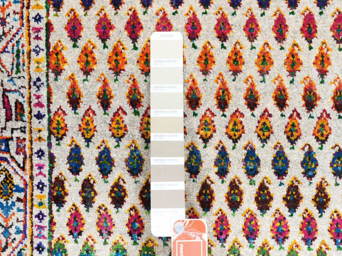 Sarouk Modern / Contemporary hand-knotted wool/sari silk runner in Beige, 2'4" x 10'2" — SKU O062330 (view 4)