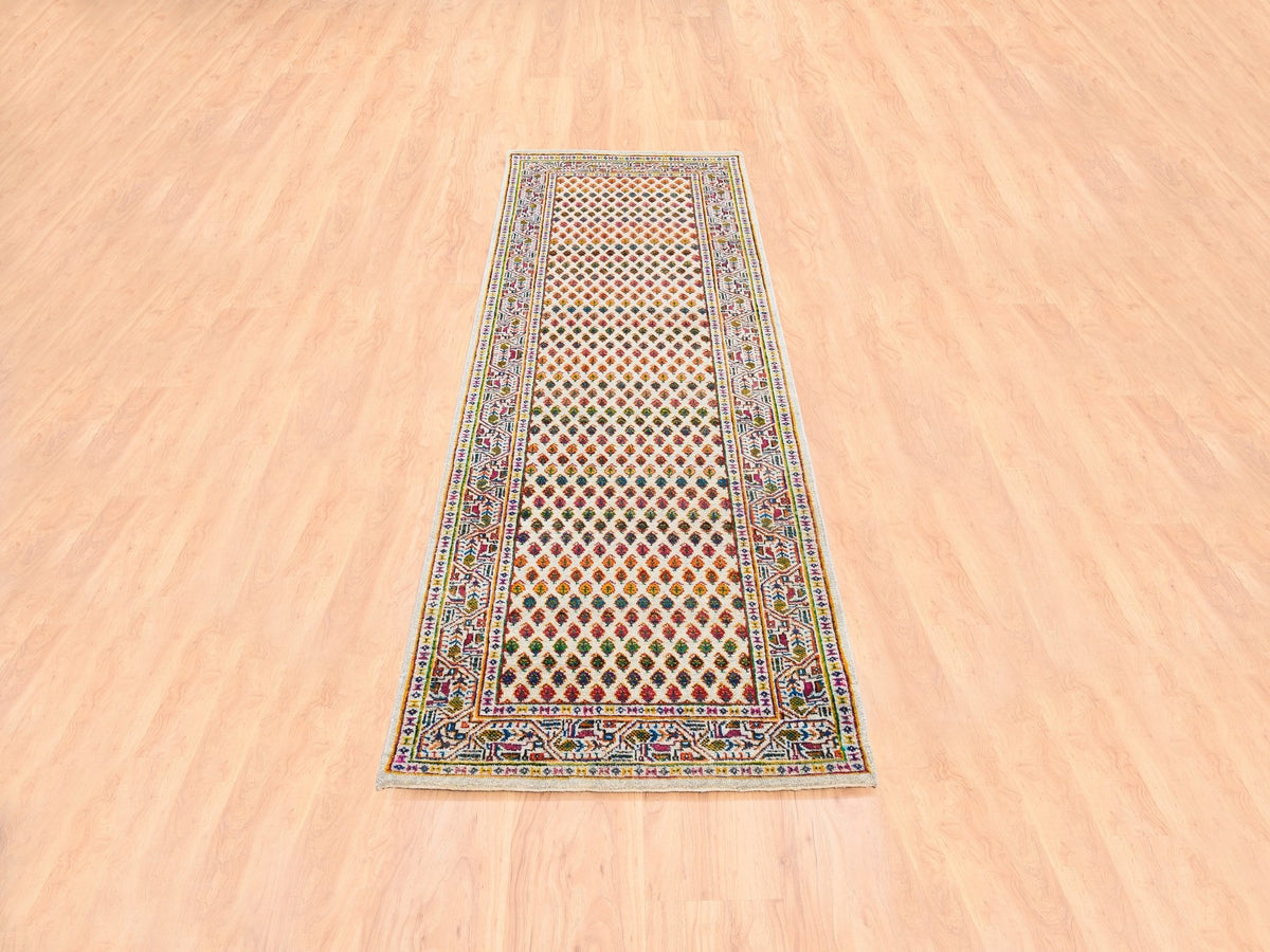 Sarouk Modern / Contemporary hand-knotted wool/sari silk runner in Beige, 2'7" x 8'1" — SKU O062331 (view 2)