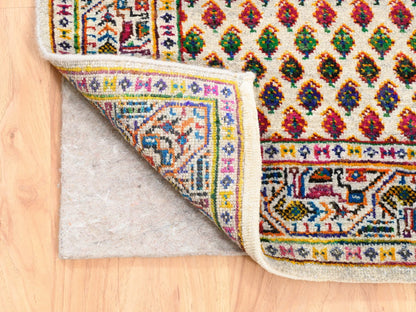 Sarouk Modern / Contemporary hand-knotted wool/sari silk runner in Beige, 2'7" x 8'1" — SKU O062331 (view 3)