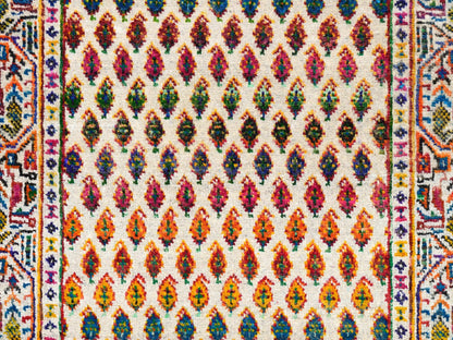 Sarouk Modern / Contemporary hand-knotted wool/sari silk runner in Beige, 2'7" x 8'1" — SKU O062331 (view 5)