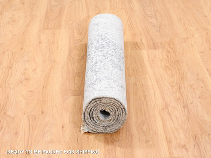 Grey 4'1" x 10'0" Transitional Hand knotted Wool/Silk Rug - Sku: O062355