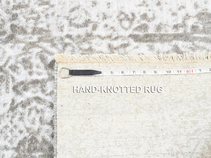 Grey 2'7" x 10'0" Transitional Hand knotted Wool/Silk Rug - Sku: O062361