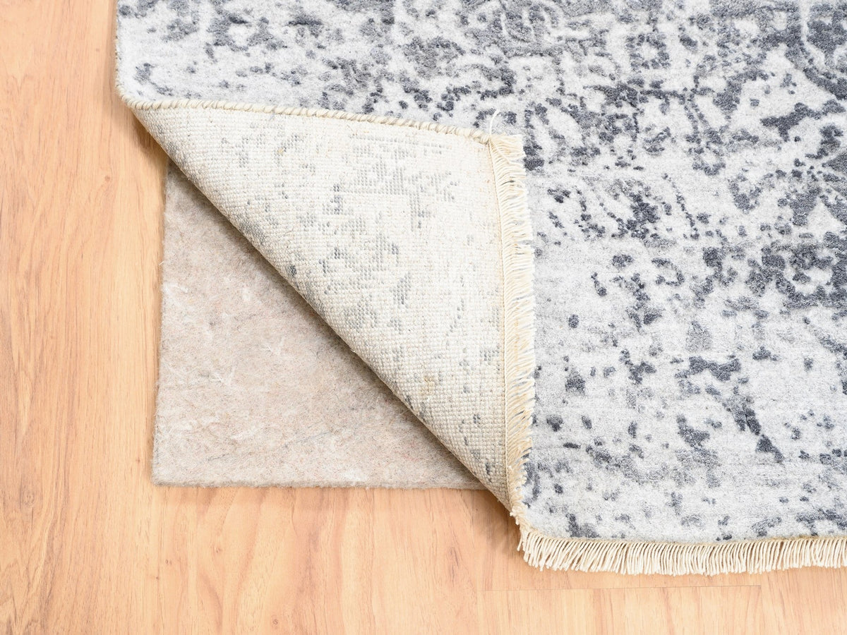 Transitional hand-knotted wool/pure silk runner in Gray, 4'1" x 12'1" — SKU O062367 (view 3)