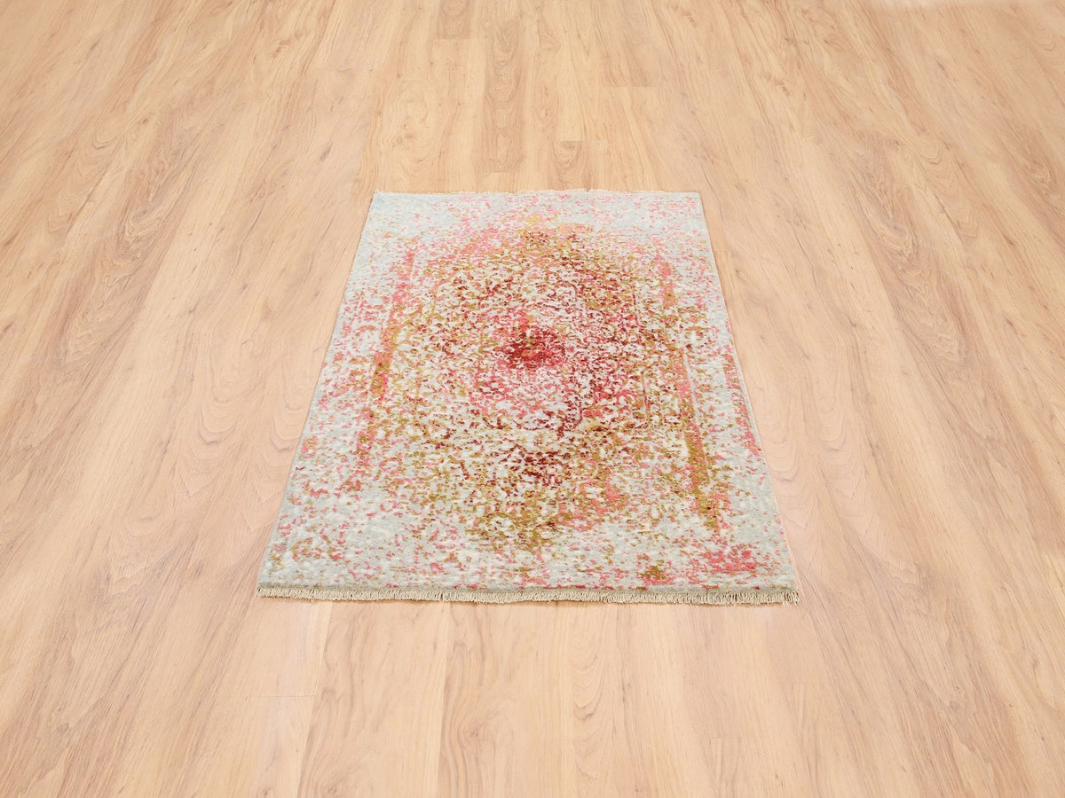 Modern / Contemporary hand-knotted wool/silk rug in Pink, 3' x 5' — SKU O062371 (view 2)
