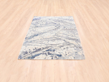 Ivory 4'1" x 5'9" Modern and Contemporary Hand knotted Wool/Silk Rug - Sku: O062429