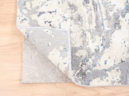 Ivory 4'1" x 5'9" Modern and Contemporary Hand knotted Wool/Silk Rug - Sku: O062429