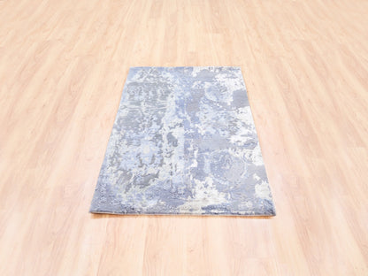 Grey 3'1" x 5'1" Modern / Contemporary Hand knotted Wool/Silk Rug - Sku: O062435