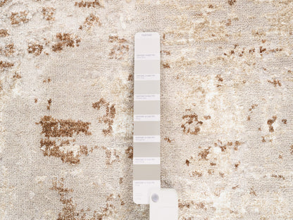 Modern / Contemporary hand-knotted wool/silk runner in Beige, 2'9" x 10' — SKU O062437 (view 4)
