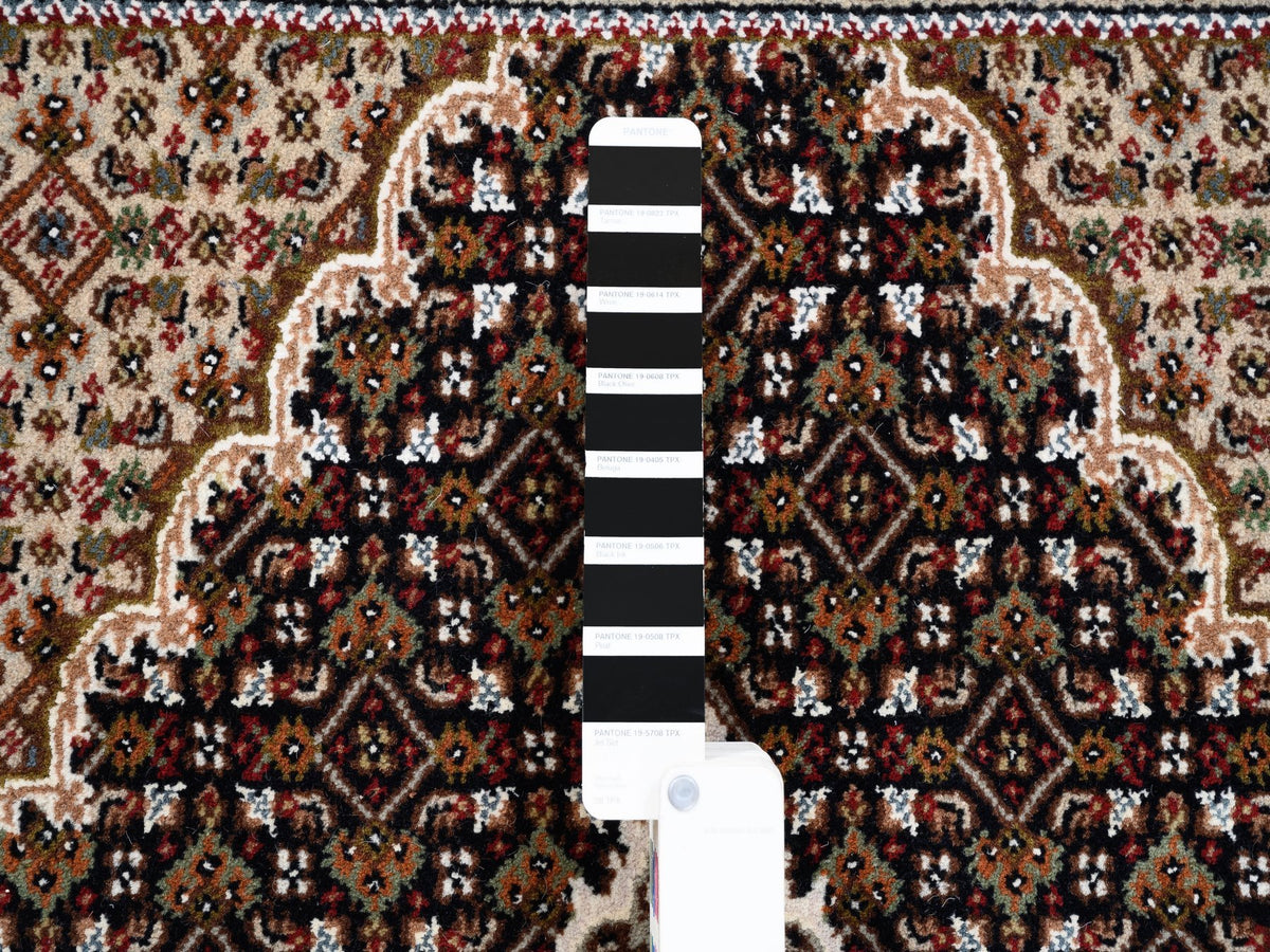 Tabriz Fine Oriental hand-knotted wool rug in Black & Ivory, 3'10" x 6' — SKU O062488 (view 4)