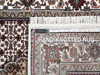 Ivory 3'8" x 6'0" Fine Oriental Hand knotted Wool Rug - Sku: O062489