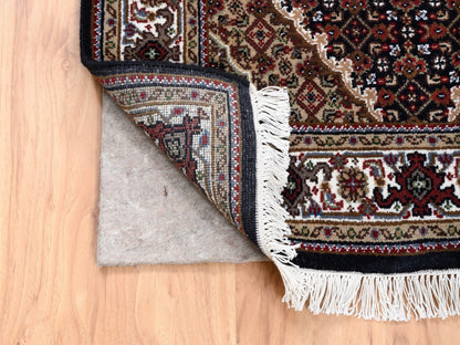 Black 3'2" x 5'4" Fine Oriental Hand knotted Wool Rug - Sku: O062491