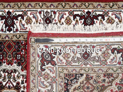 Red 2'6" x 16'3" Traditional Hand knotted Wool/Silk Rug - Sku: O062509