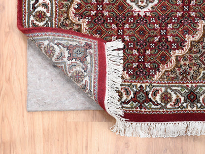 Red 2'7" x 6'8" Traditional Hand knotted Wool Rug - Sku: O062537