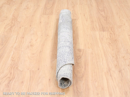 Grey 4'10" x 4'10" Modern / Contemporary Hand knotted Wool/Silk Rug - Sku: O062683