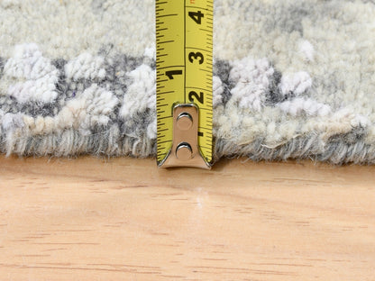 Grey 2'6" x 11'8" Modern / Contemporary Hand knotted Wool/Silk Rug - Sku: O062690