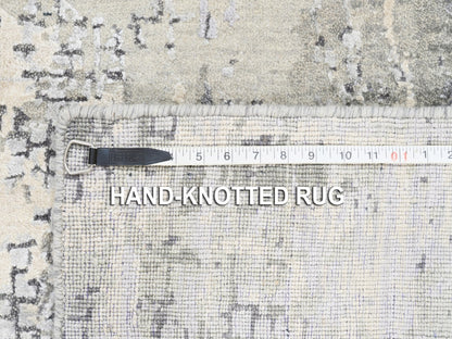 Grey 2'7" x 5'10" Modern / Contemporary Hand knotted Wool/Silk Rug - Sku: O062691
