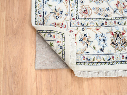 Ivory 5'9" x 5'9" Fine Oriental Hand knotted Wool Rug - Sku: O062789