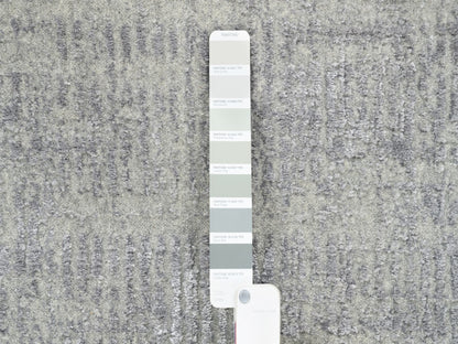 Grey 2'6" x 8'0" Modern / Contemporary Handloom Wool/Silk Rug - Sku: O062860