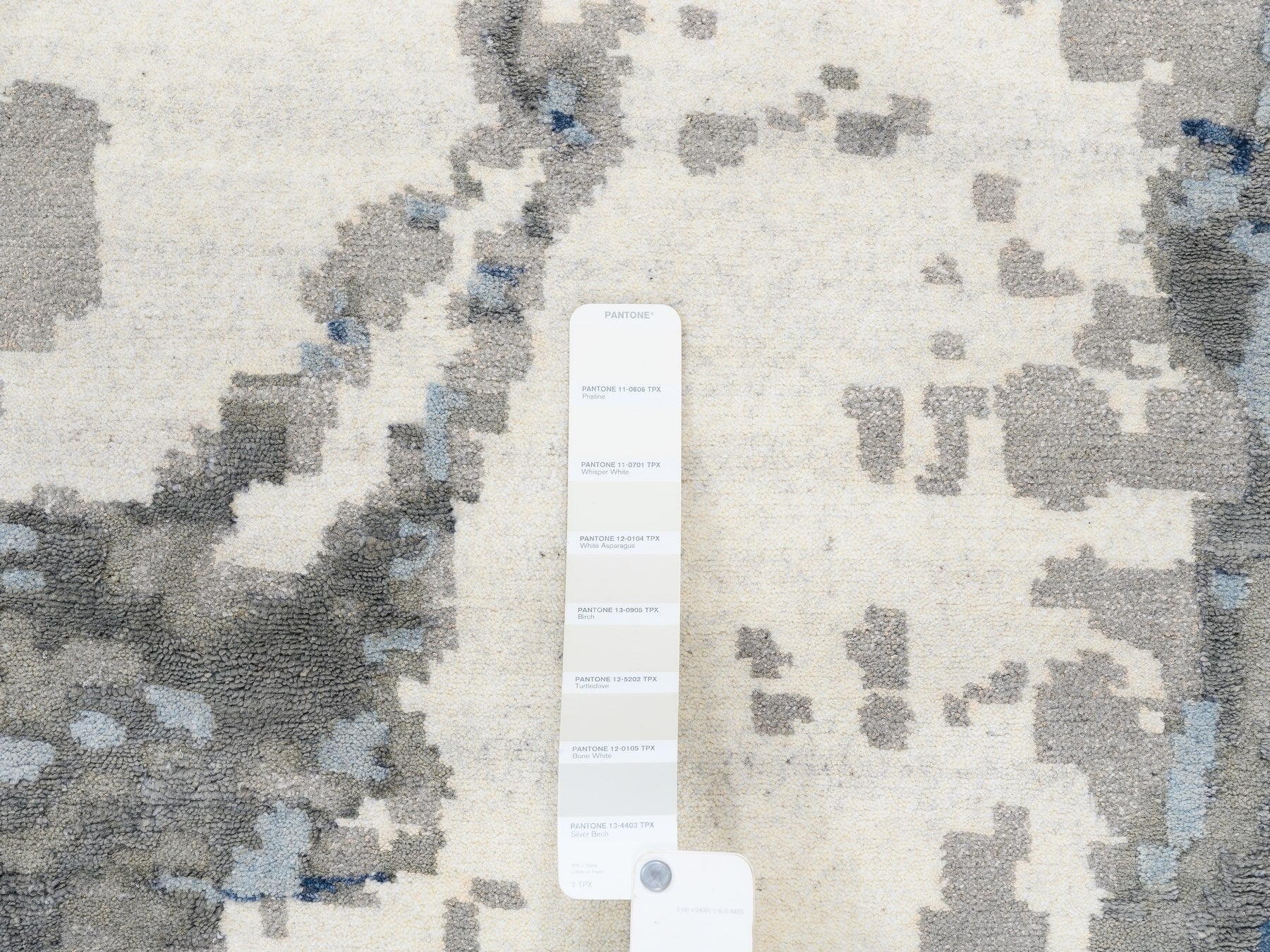 Modern / Contemporary hand-knotted wool/silk rug in Blue, 10' x 10'1" — SKU O062878 (view 8)