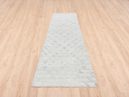 Grey 4'0" x 12'0" Modern / Contemporary Hand knotted Wool Rug - Sku: O062906