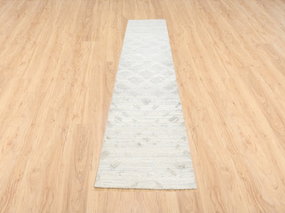 Grey 2'7" x 12'0" Modern / Contemporary Hand knotted Wool Rug - Sku: O062919
