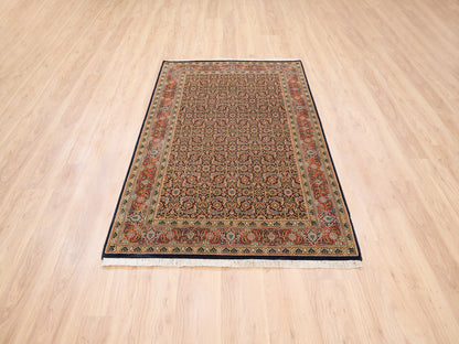 Herati Fine Oriental hand-knotted wool rug in Black & Red, 4'2" x 6'3" — SKU O062978 (view 2)