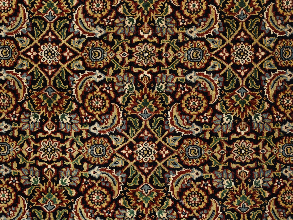 Herati Fine Oriental hand-knotted wool rug in Black & Red, 3'2" x 5' — SKU O062980 (view 5)