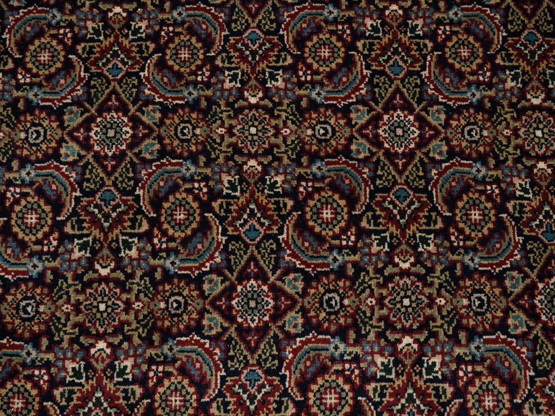 Herati Fine Oriental hand-knotted wool rug in Black & Red, 5'2" x 7'4" — SKU O062995 (view 5)