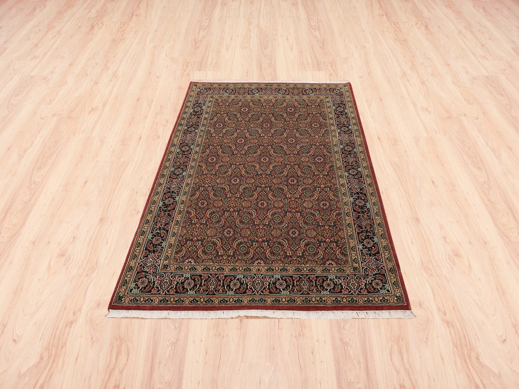 Herati Fine Oriental hand-knotted wool rug in Red & Midnight Blue, 4'1" x 6'2" — SKU O062999 (view 2)