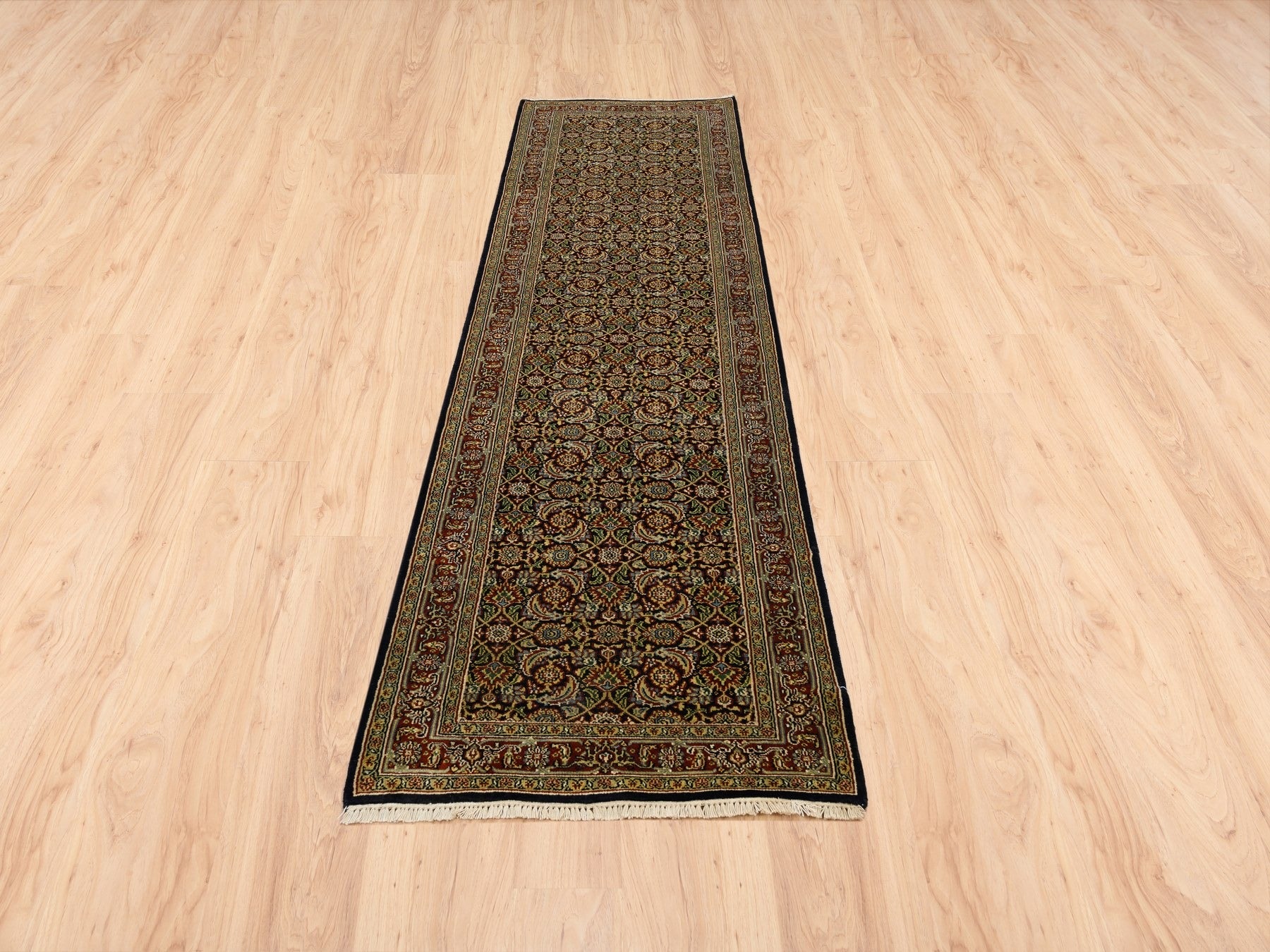 Black 2'6" x 10'0" Traditional Hand knotted Wool Rug - Sku: O063006