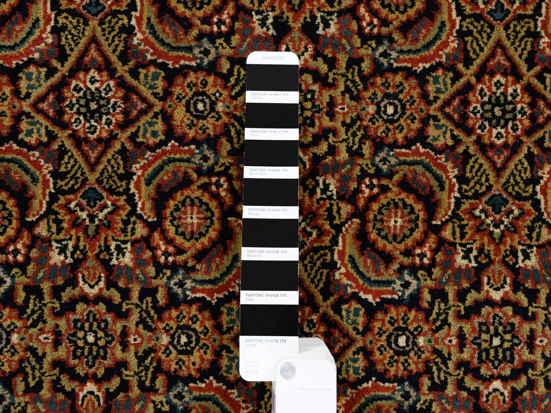 Herati Fine Oriental hand-knotted wool runner in Black & Red, 2'8" x 9'9" — SKU O063011 (view 4)