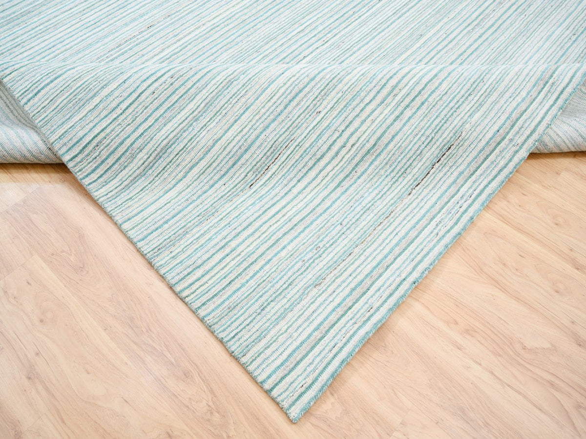 Modern / Contemporary hand-knotted wool rug in Green, 9'1" x 12' — SKU O063043 (view 6)