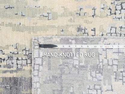 Grey 4'0" x 12'0" Modern / Contemporary Hand knotted Wool/Silk Rug - Sku: O063061