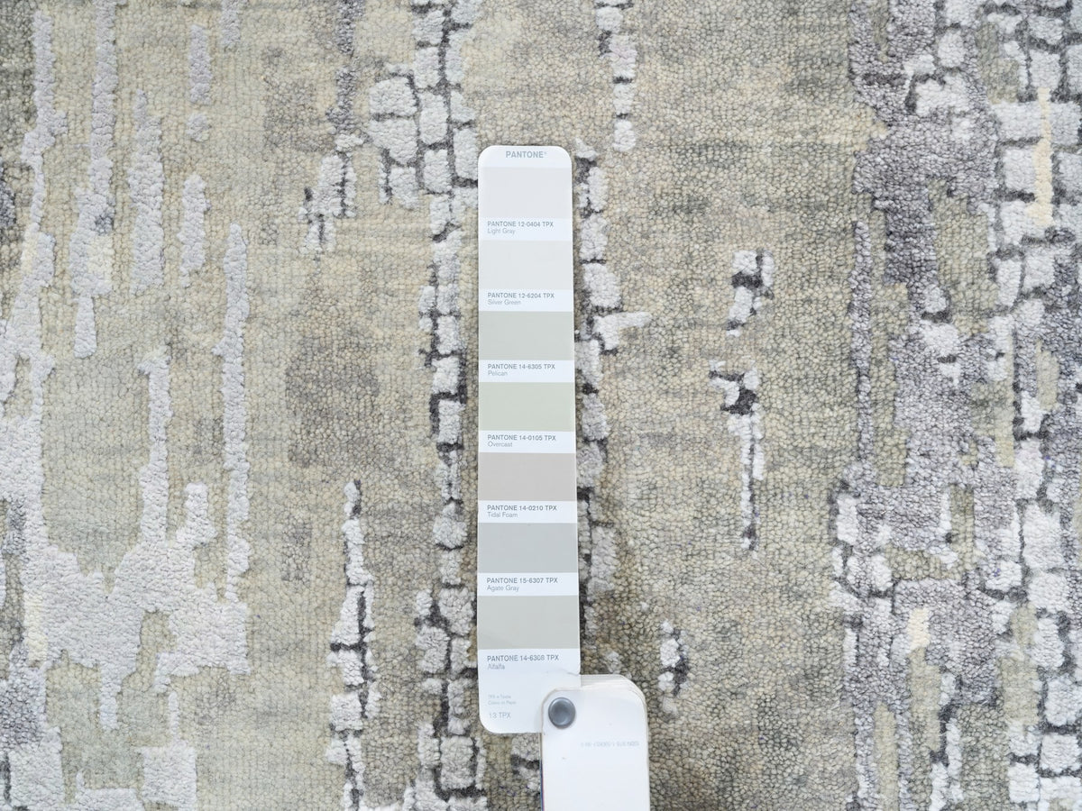 Modern / Contemporary hand-knotted wool/silk runner in Gray, 4'1" x 9'9" — SKU O063062 (view 4)