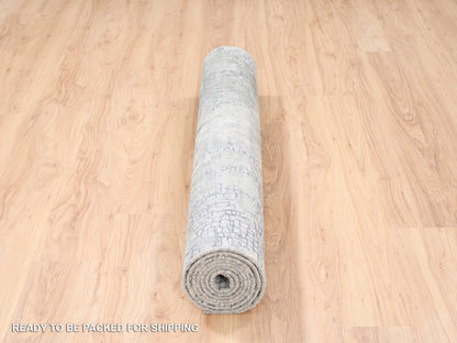 Grey 4'1" x 9'9" Modern / Contemporary Hand knotted Wool/Silk Rug - Sku: O063062