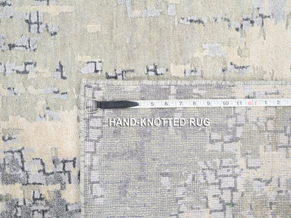Grey 4'1" x 9'9" Modern / Contemporary Hand knotted Wool/Silk Rug - Sku: O063062