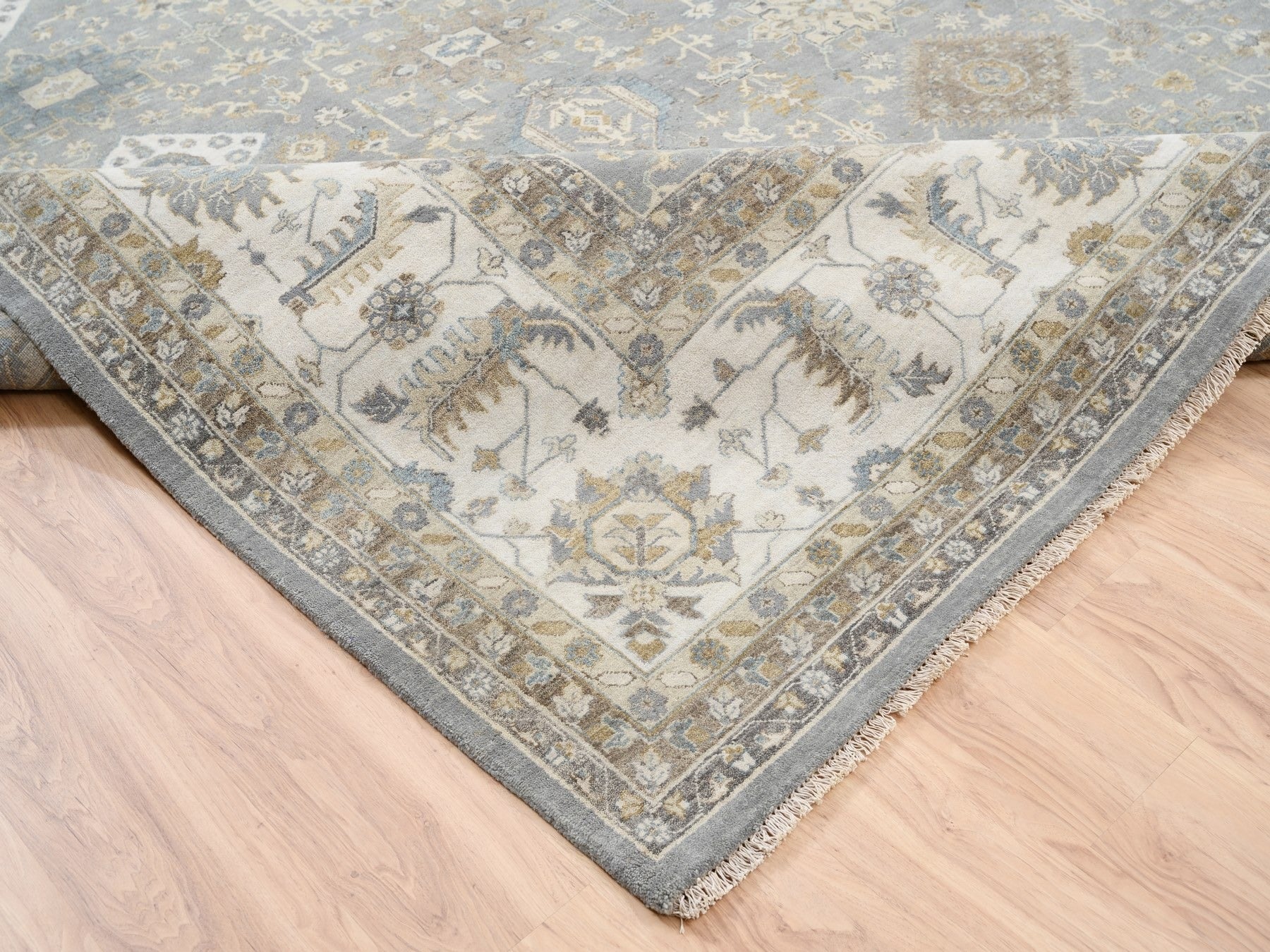Heriz hand-knotted wool rug in Gray & Ivory, 14' x 16' — SKU O063068 (view 6)