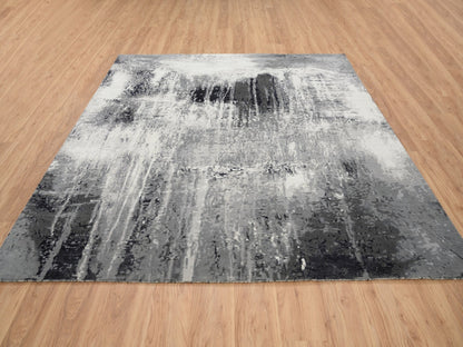 Modern / Contemporary hand-knotted wool/silk rug in Ivory, 8' x 8'1" — SKU O063178 (view 2)