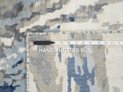 Blue 4'0" x 11'9" Modern and Contemporary Hand knotted Wool/Silk Rug - Sku: O063182