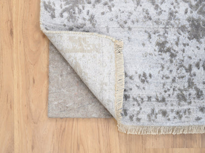 Grey 4'2" x 6'0" Transitional Hand knotted Wool/Silk Rug - Sku: O063183