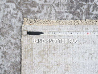 Grey 4'2" x 6'0" Transitional Hand knotted Wool/Silk Rug - Sku: O063183