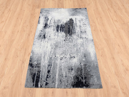 Ivory 3'0" x 4'10" Modern and Contemporary Hand knotted Wool/Silk Rug - Sku: O063193