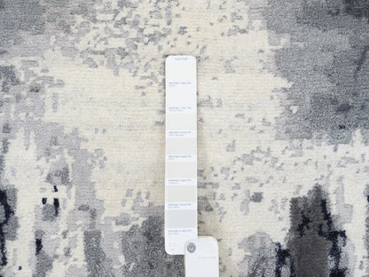 Ivory 3'0" x 4'10" Modern and Contemporary Hand knotted Wool/Silk Rug - Sku: O063193