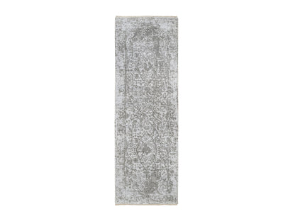 Grey 2'7" x 7'9" Transitional Hand knotted Wool/Silk Rug - Sku: O063196