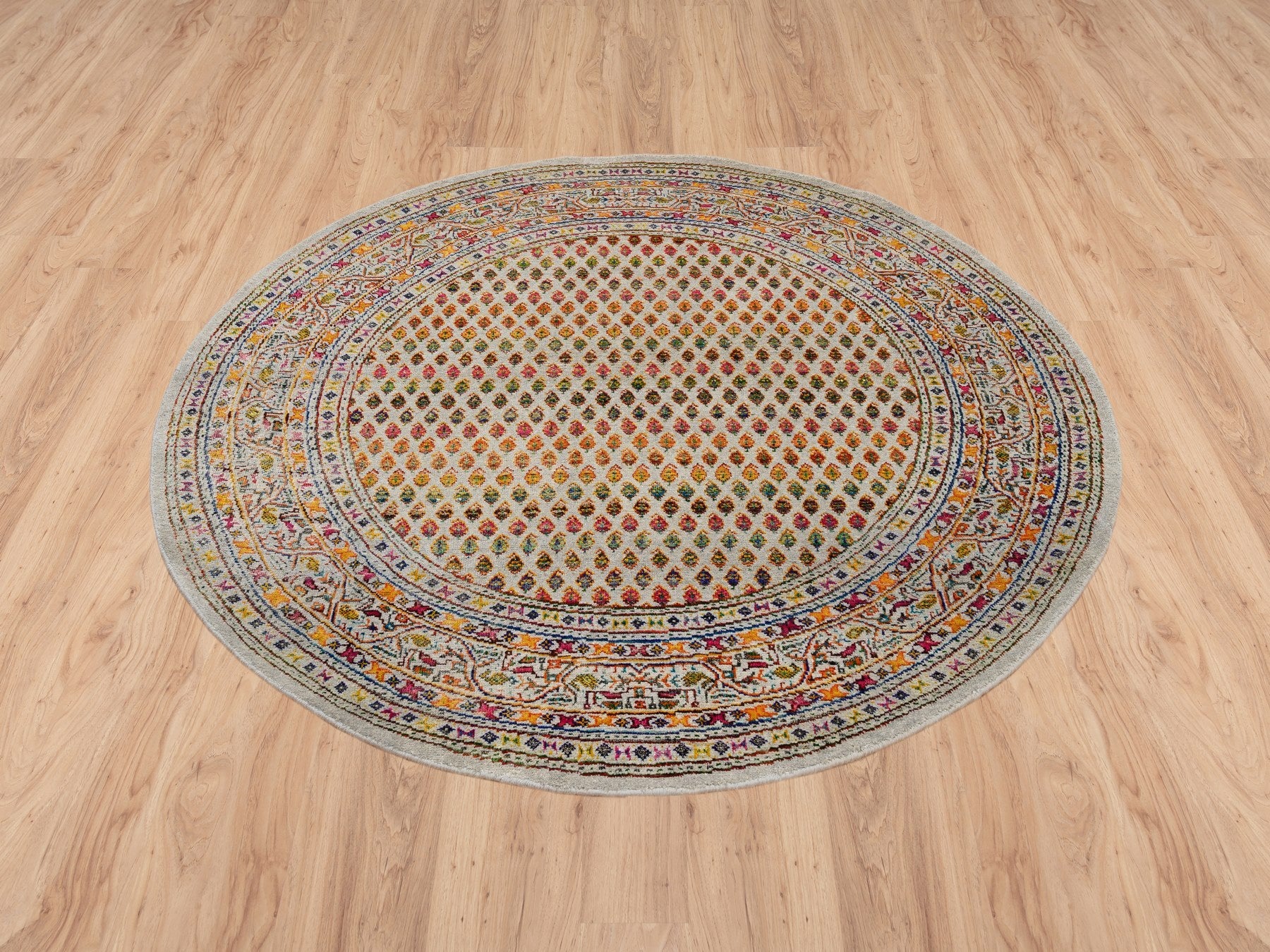 Sarouk Modern / Contemporary hand-knotted wool/sari silk rug in Beige, 5' x 5'2" — SKU O063221 (view 2)