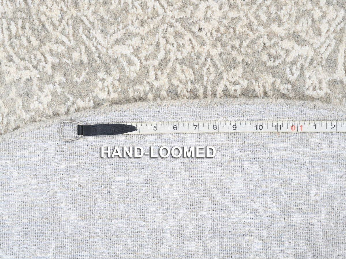 Modern / Contemporary hand-knotted wool/art silk rug in Beige, 6' x 6'1" — SKU O063272 (view 8)
