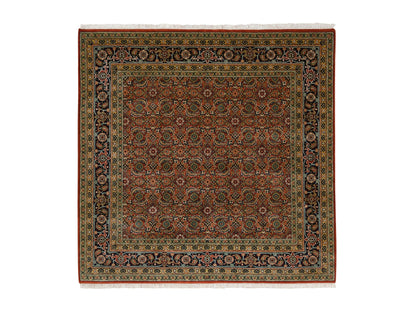 Red 6'1" x 6'1" Traditional Hand knotted Wool Rug - Sku: O063319