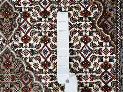 Tabriz Fine Oriental hand-knotted wool/silk rug in Ivory & Red, 4'1" x 6'2" — SKU O063344 (view 4)