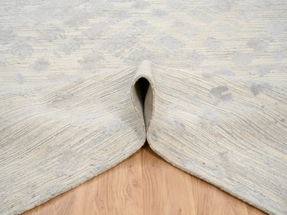 Grey 6'1" x 11'10" Modern / Contemporary Hand knotted Wool Rug - Sku: O063371