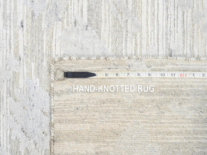 Grey 4'1" x 10'1" Modern / Contemporary Hand knotted Wool Rug - Sku: O063377